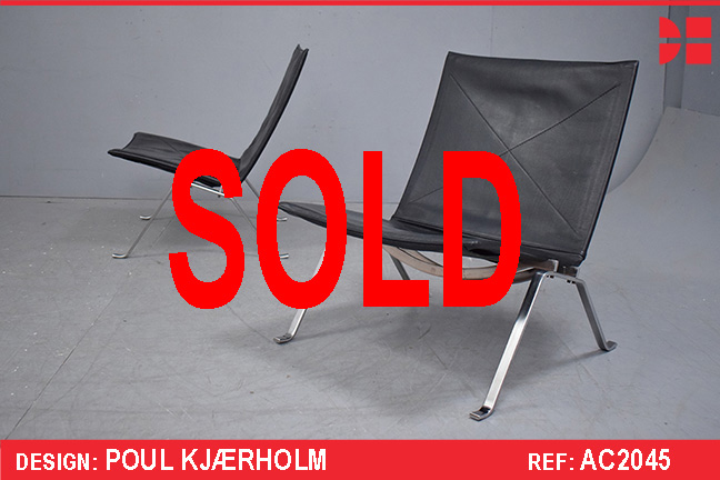 Poul Kjaerholm design black leather PK22 chair made by E kold Christensen