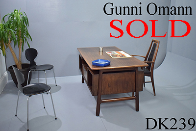 Gunni Omann desk with 6 drawers | 1956 design