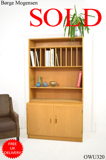 Borge Mogensen light oak wall unit | Record storage