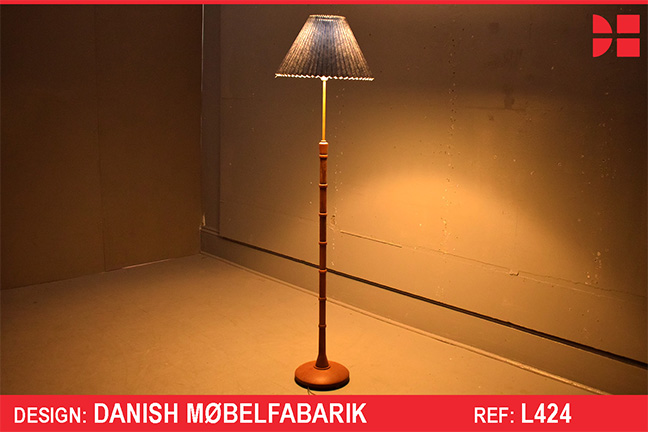 Vintage oak floor lamp produced by Danish Mobelfabrik