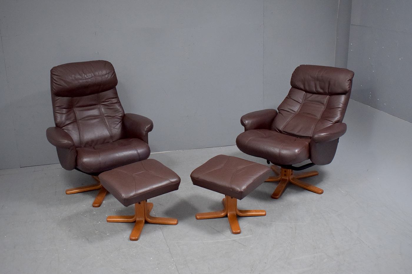 Vintage leather reclining swivel armchair with matching footstool