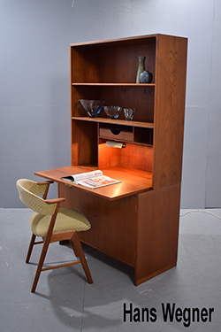 Hans Wegner wall unit with writing desk | Ry Mobler