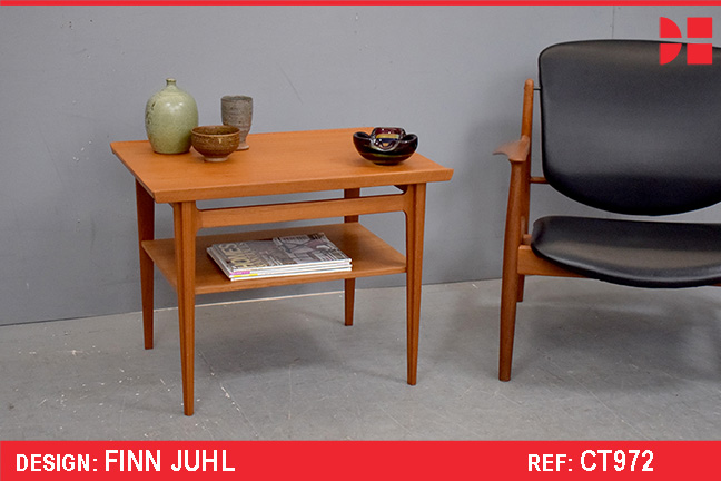 Finn Juhl design side table with upturned edges | Model 633