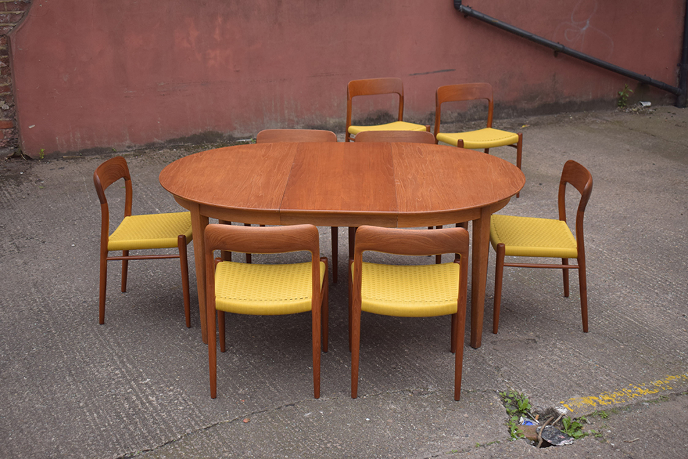 1960s round teak top dining table 4 leaves